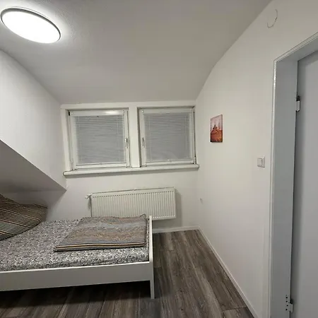 La Vins 4 U Apartment *